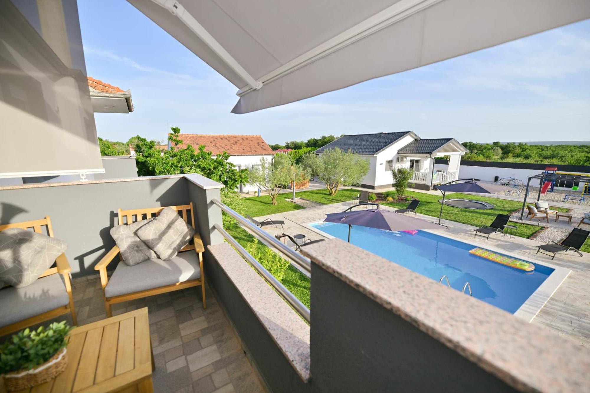 Apartment Amelie - With Pool And Sauna! Galovac  Kültér fotó