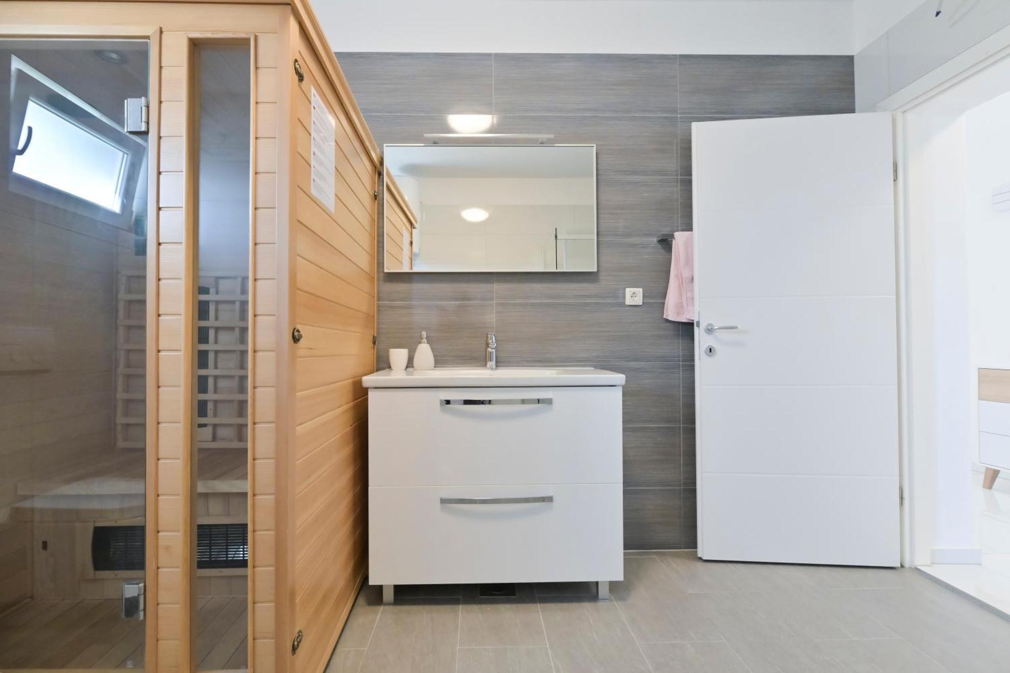 Apartment Amelie - With Pool And Sauna! Galovac  Kültér fotó